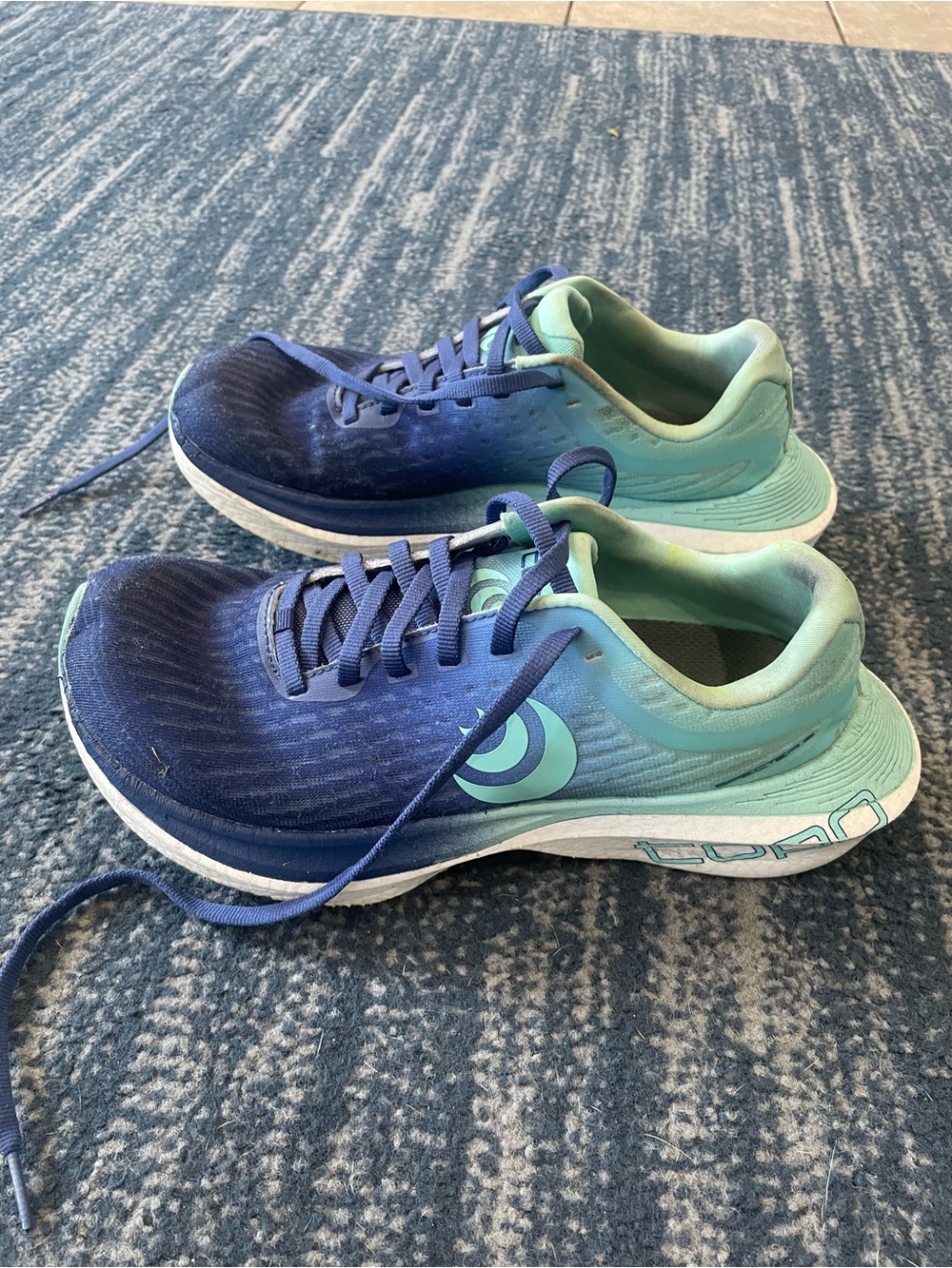 Women's Topo Specter 2 Blue Athletic Running Shoes for Wide Feet